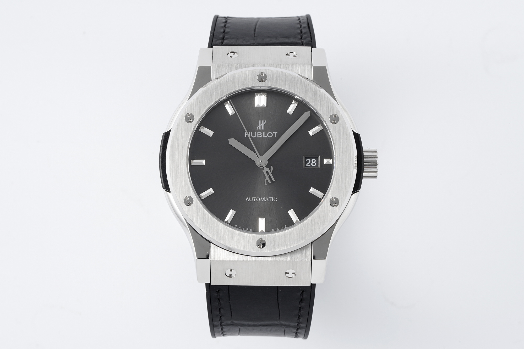 위블로 HUBLOT 클래식 퓨전 티타늄 42 그레이