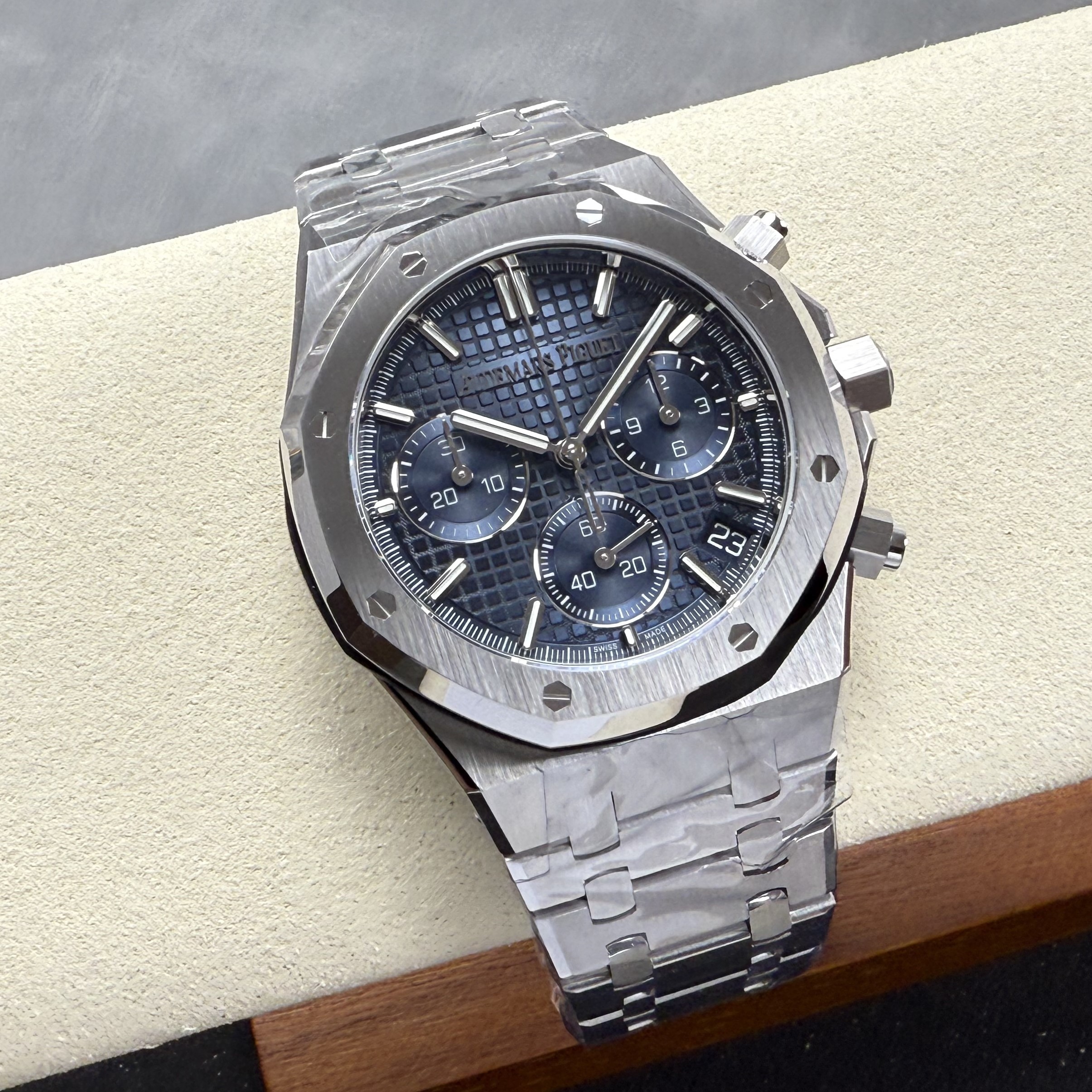 오데마피게 로얄오크 26240 크로노 스틸 네이비 Audemars Piguet Royal Oak
