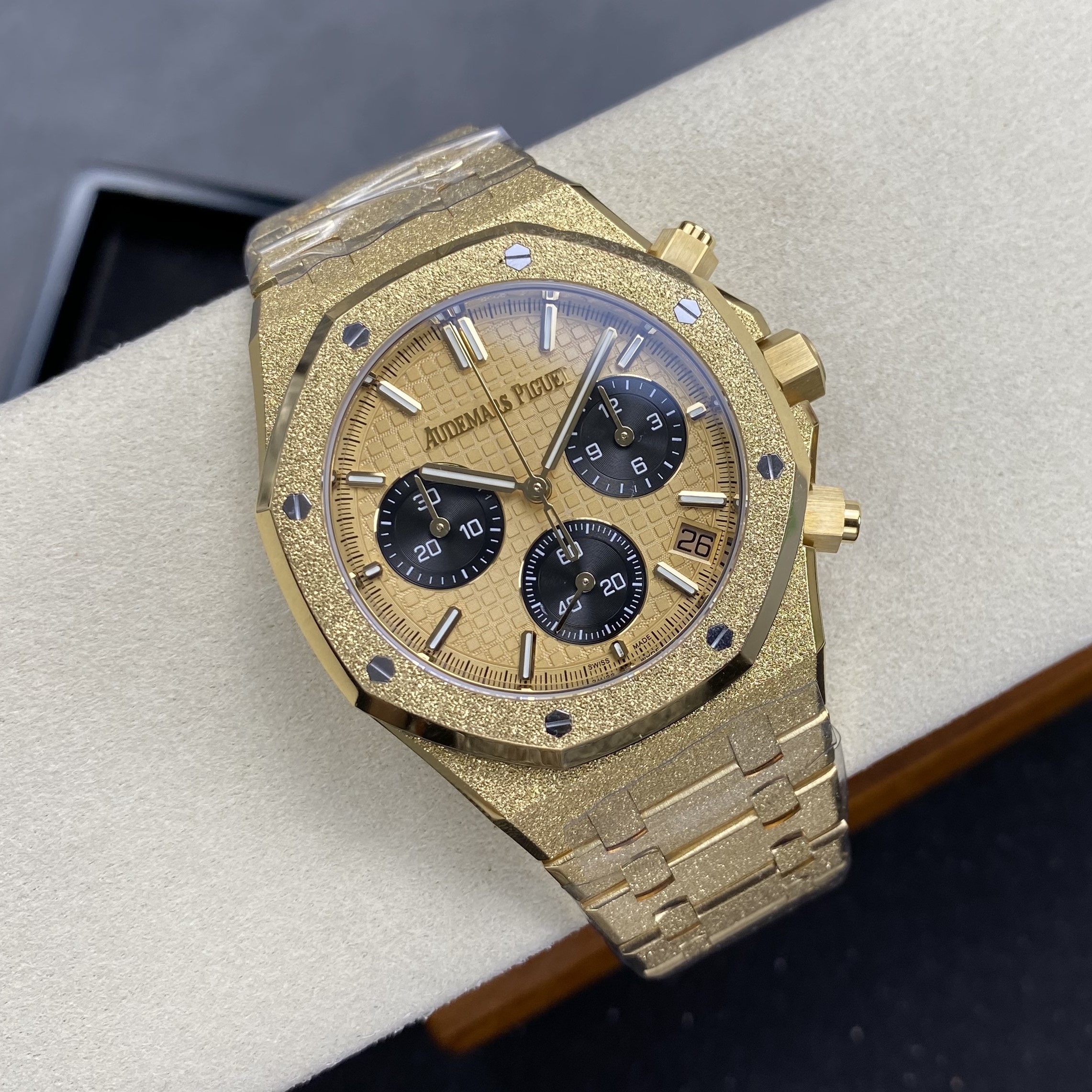 오데마피게 로얄오크 26240 크로노 프로스티드 금통 Audemars Piguet Royal Oak